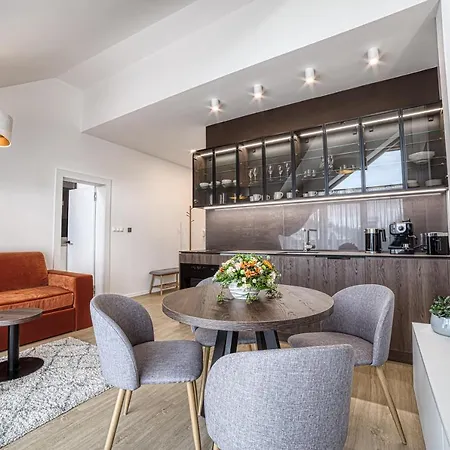 Apartment Tiliana
